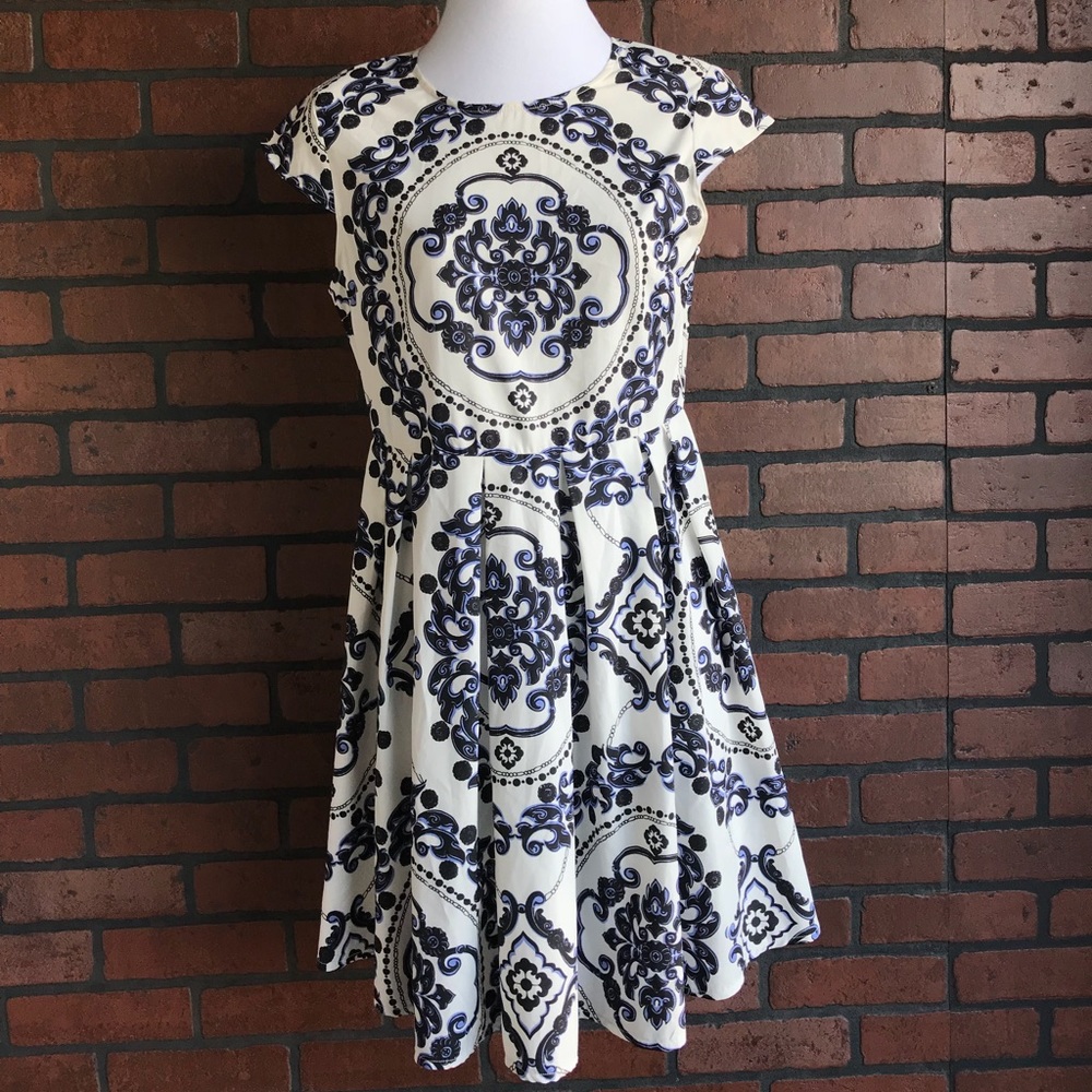 Gorgeous blue and white dress